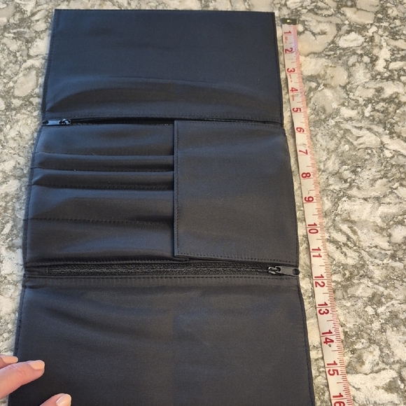 CHANEL Black Suede Makeup Brush Case With 3 Brushes - Picture 15 of 16